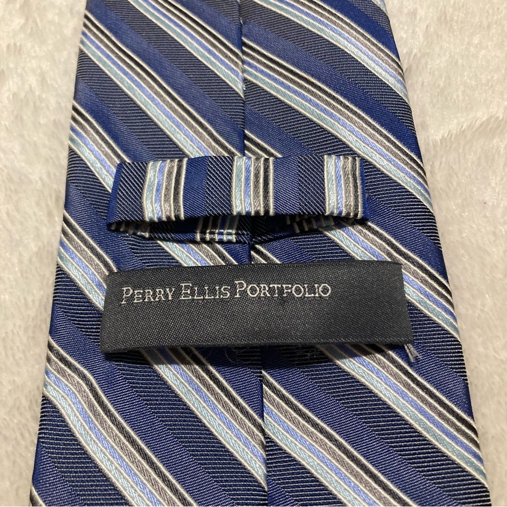 Men’s Ties - Picture 6 of 6